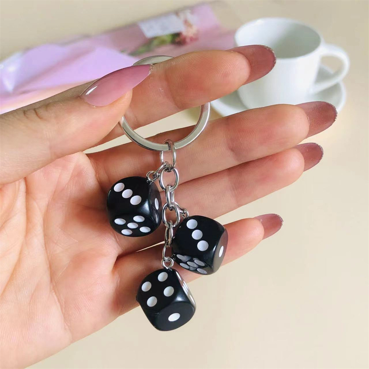 Gaming Accessories Gifts For Men - 귀여운 3D 주사위 키 체인, 게임