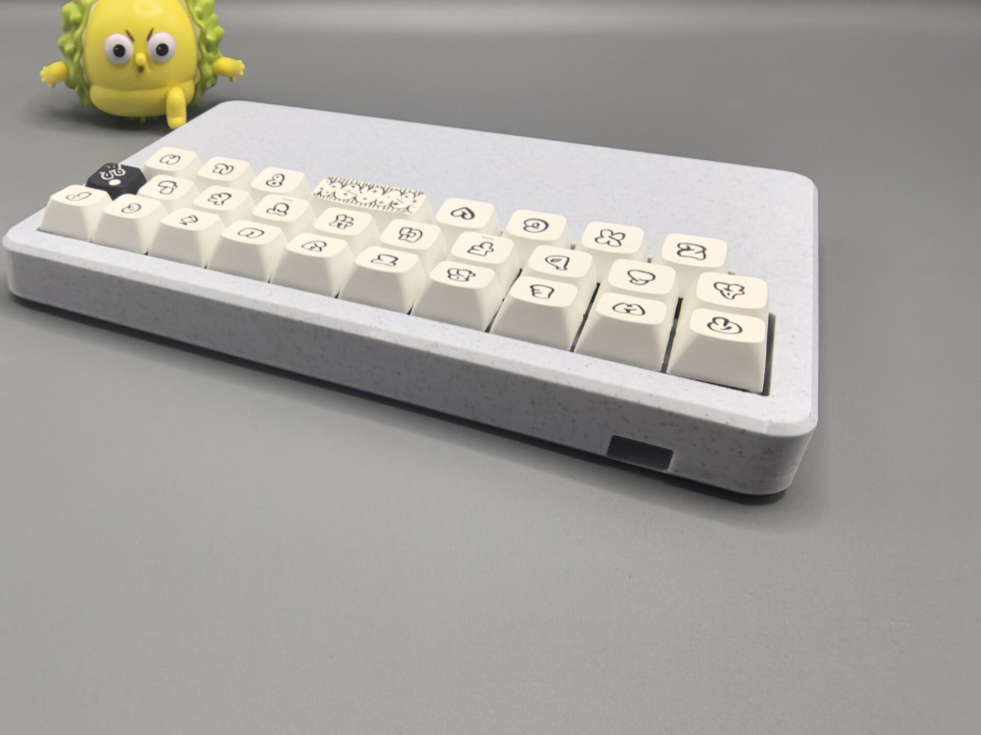 28키 미니 키보드 맞춤형 30% 키패드 트라이 모드  - Gaming Accessories Europe 리뷰 및 가격
